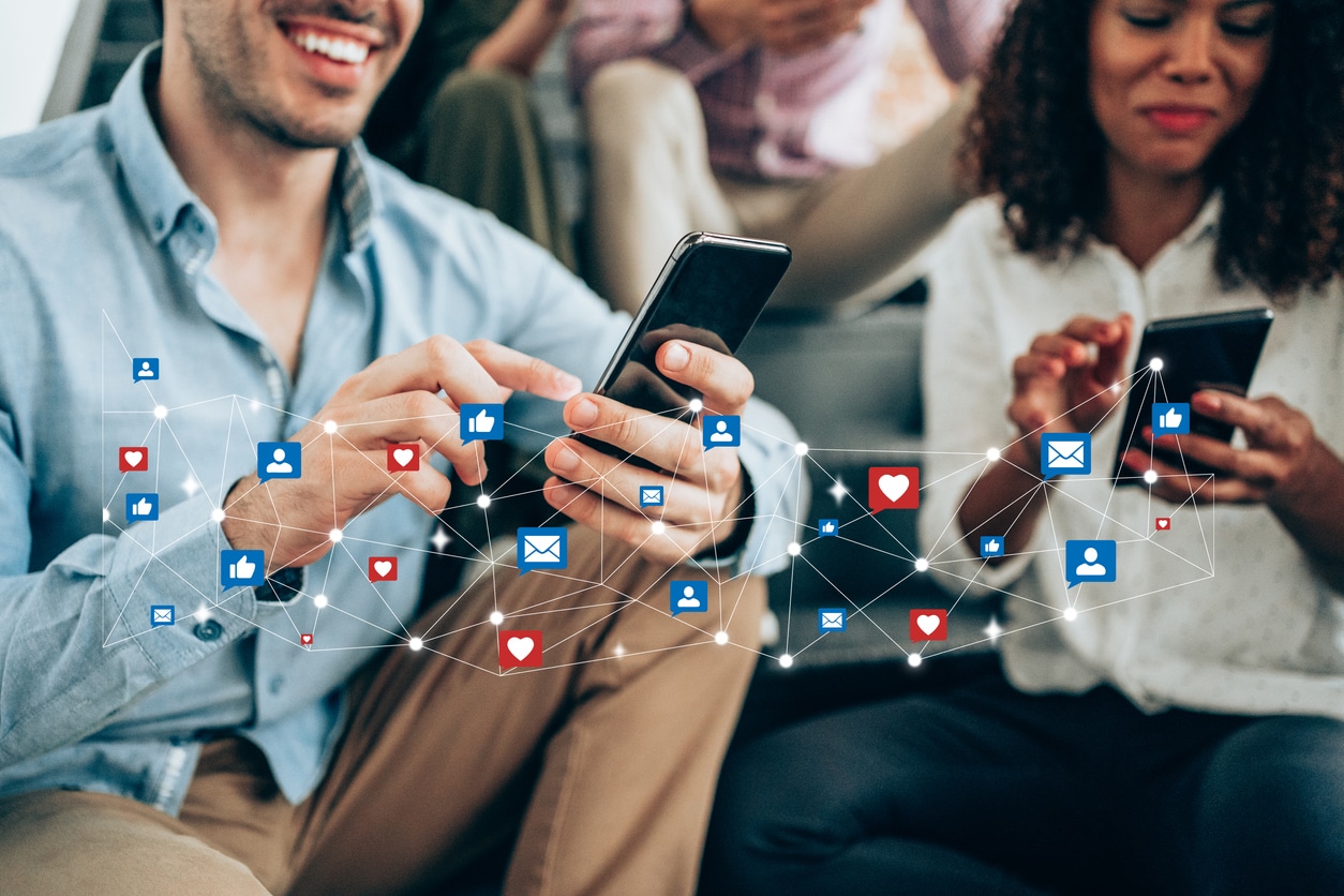 Omnichannel vs. Multichannel Experiences: Who is at the Center of Your Universe?
